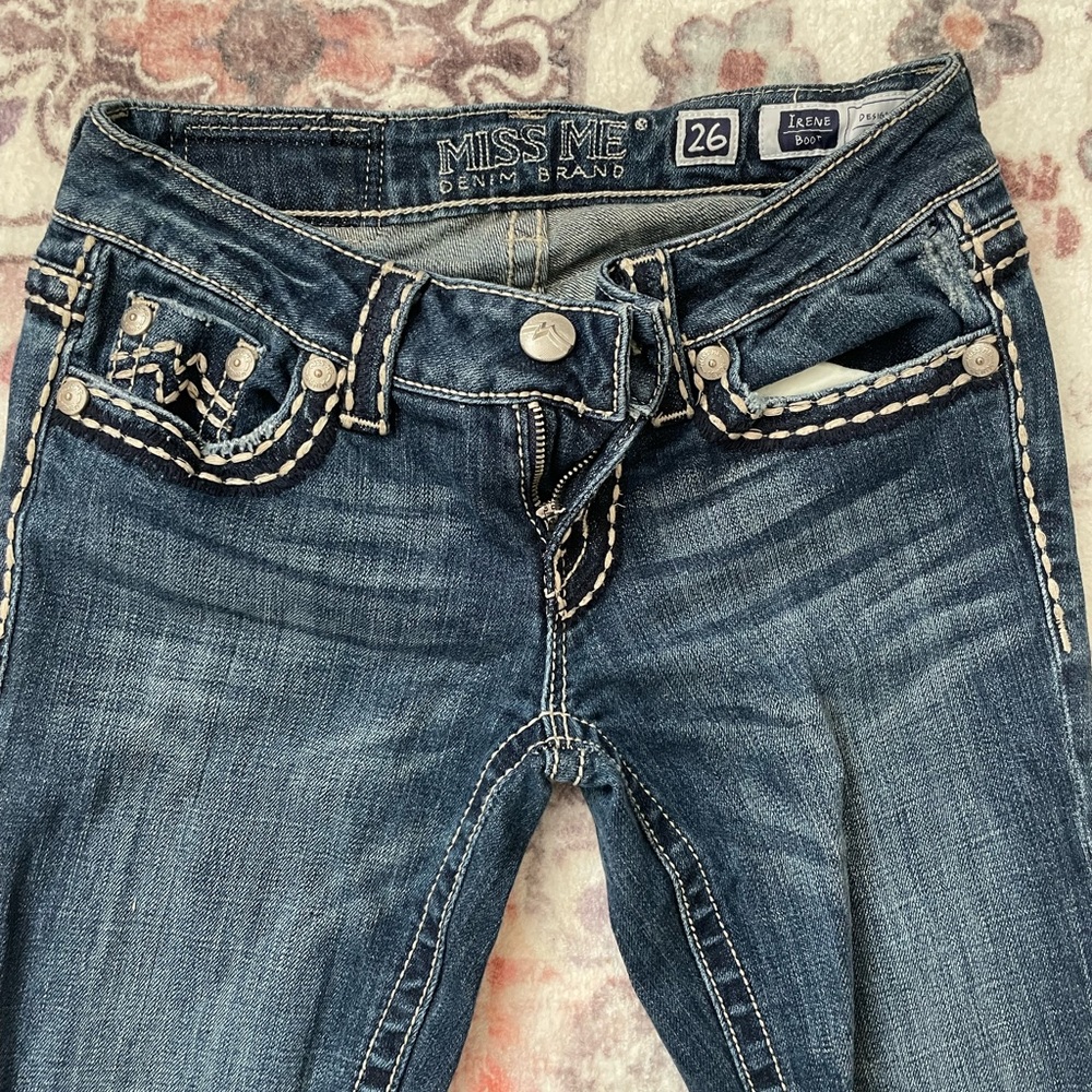 Low Rise Y2K Bootcut Miss Me Jeans | Size 26 W
